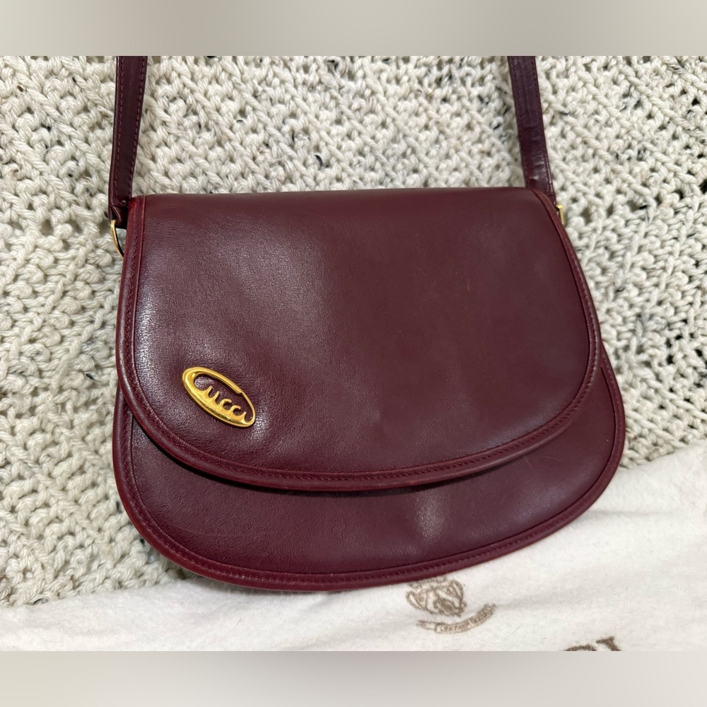 Vintage Gucci Burgundy Crossbody - Picture 2 of 12